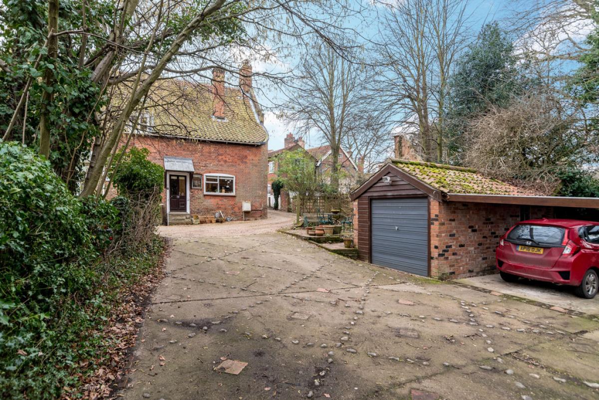 Houses for sale Norwich, Aylsham, Cromer, Holt, North Walsham