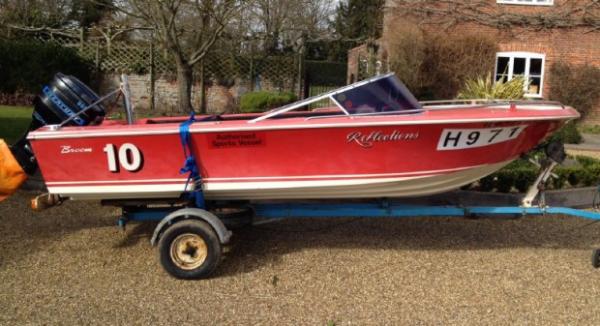 Broom Scorpio Classic going under the hammer in the Irelands Wroxham Boat and Leisure Auction 620x337
